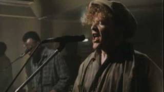 Money$ Too Tight (To Mention) - Simply Red